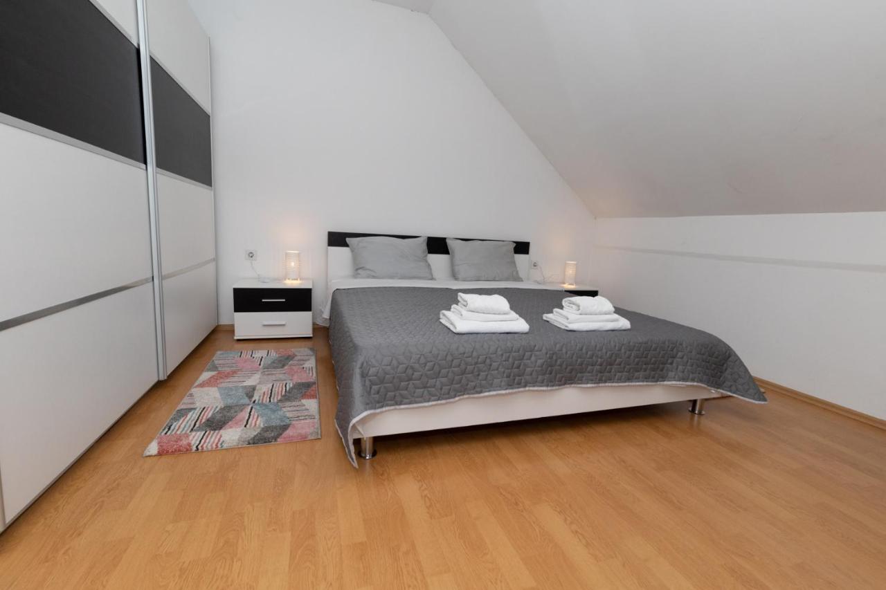 Apartman Skender 3* Ravna Gora公寓 外观 照片