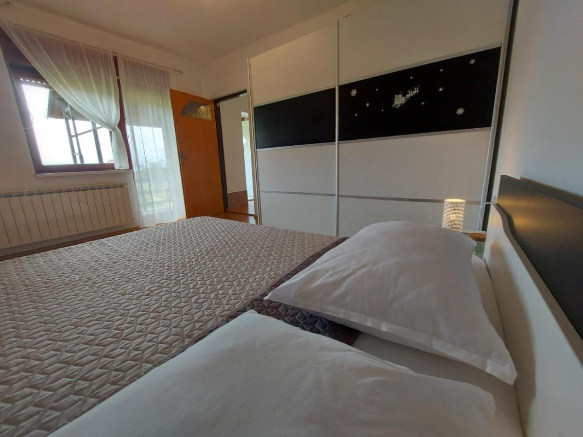Apartman Skender 3* Ravna Gora公寓 外观 照片